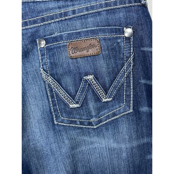 Wrangler Jeans Women’s 9/10x30 Blue Denim Bootcut Premium Patch Low Rise Cotton - Picture 15 of 15